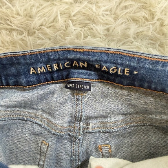 American Eagle Hi-Rise Mini Denim Skirt Size 4 Blue Stretch Distressed Y2K - Picture 5 of 11